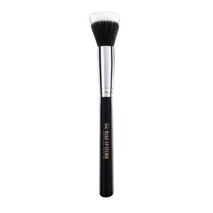 Make-up Studio Nr. 35 Foundation Polish Brush Medium main product photo